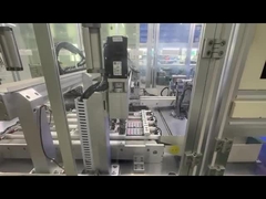 Le robot à haute tension de batterie au lithium de stockage de l'énergie soude