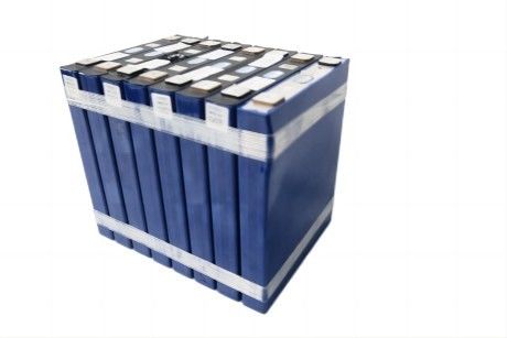 Imperméable à l'eau sans effet de mémoire batterie haute puissance 3.2V 202AH Lithium fer phosphate intégré BMS pour équipement de mesure