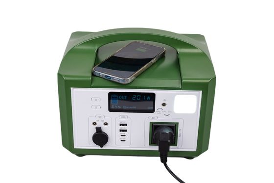 Charge rapide MPPT Cotroller solaire 600W Puissance étui en plastique vert Générateur solaire pour système de sauvegarde extérieur