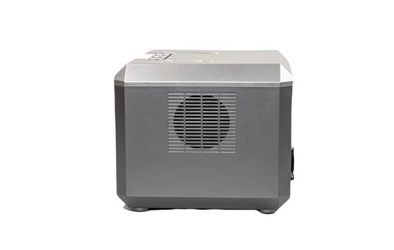 Commutateur de transfert gratuit Sorties AC 600W PV Chargement Meilleure centrale électrique avec lumière SOS Pour l' alimentation en urgence