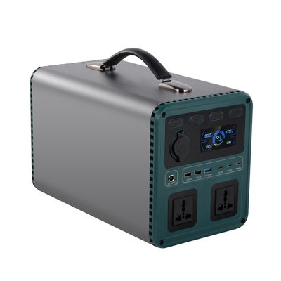 Générateur d'alimentation portable à haute efficacité AC 4 * 220V / 110V batterie rechargeable Lifepo4 avec Bluetooth WiFi pour camping RV