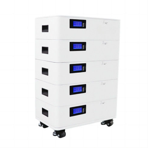 Puissance élevée Invertisseur de panneau solaire empilable 20,48KWH LFP Batterie avec CE UL approuvé pour la maison